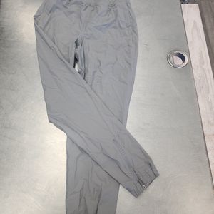 Lululemon size 4 lt wt Jogger